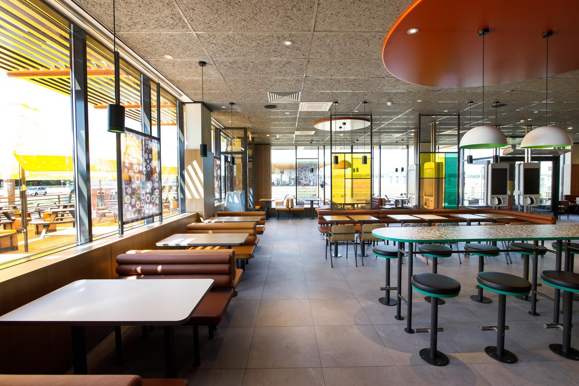 Впервые в Украине McDonald’s открыл уникальный ресторан: как он выглядит и где находится